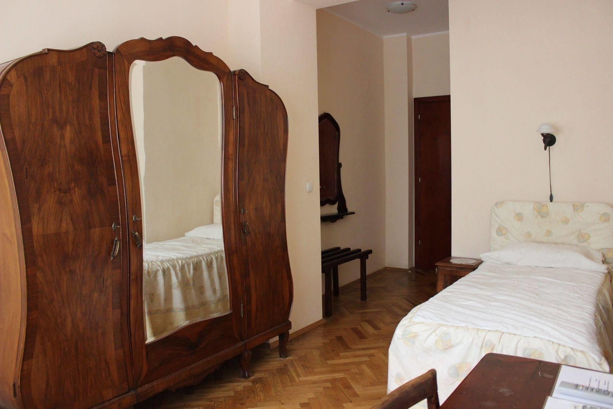 Casa Ferrari Bed&Breakfast Sofia Esterno foto