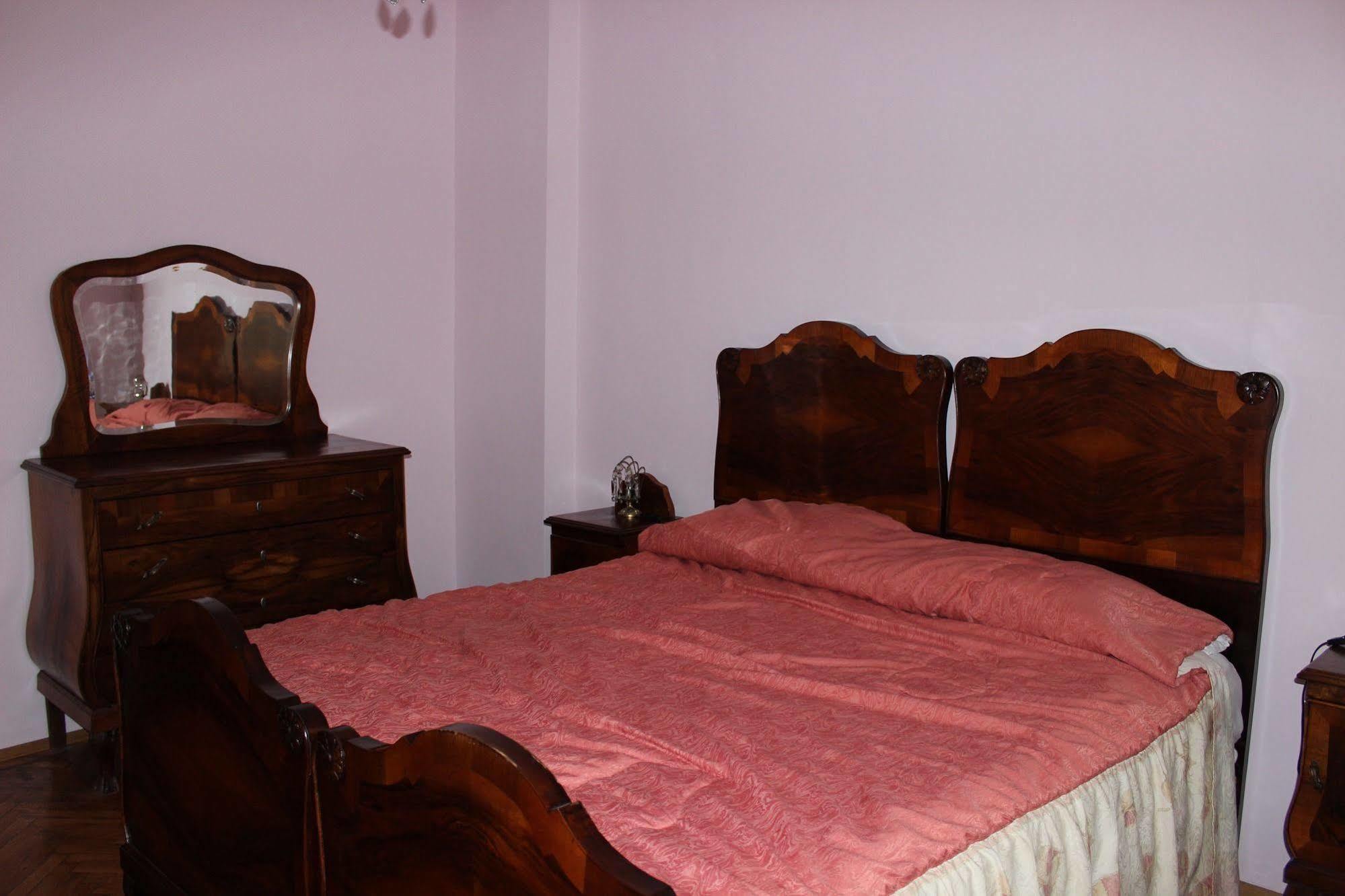 Casa Ferrari Bed&Breakfast Sofia Esterno foto