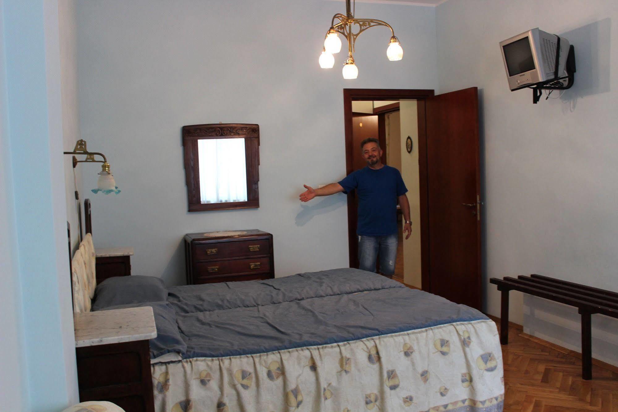 Casa Ferrari Bed&Breakfast Sofia Esterno foto
