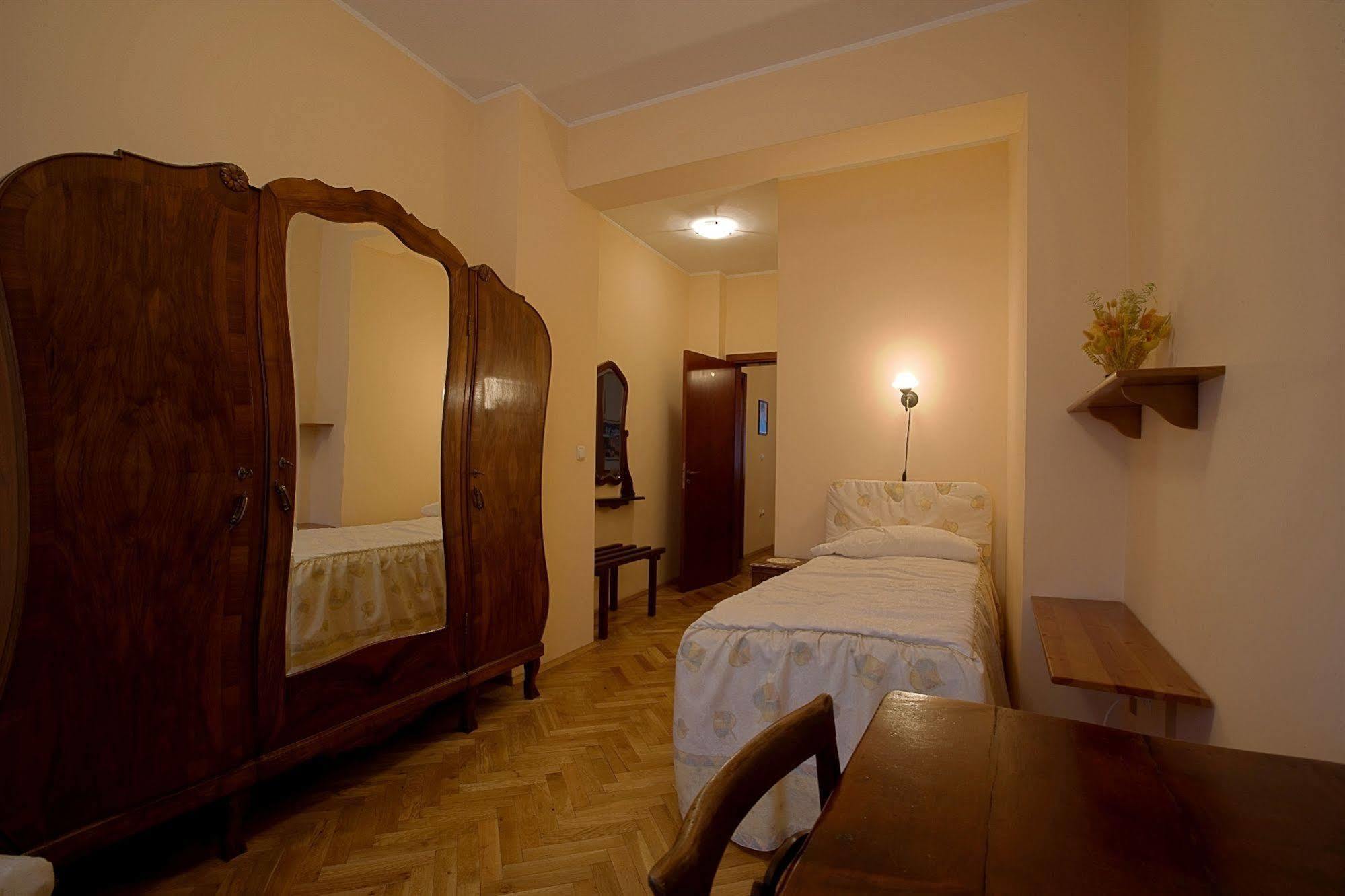 Casa Ferrari Bed&Breakfast Sofia Esterno foto
